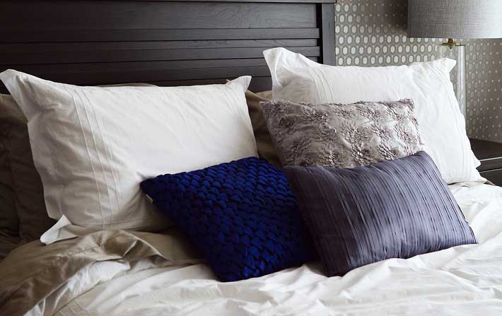 Bed-Pillows
