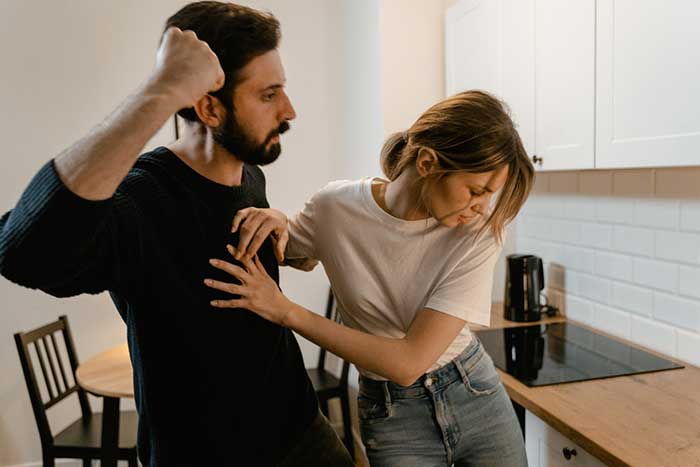How To Know When To Break Up? 4 Signs it’s Time to End Your Relationship