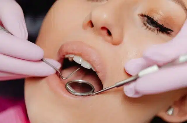 how to maintain healthy teeth