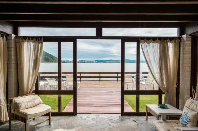 patio doors lifespan